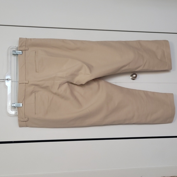Tommy Hilfiger capri pants - Picture 2 of 3